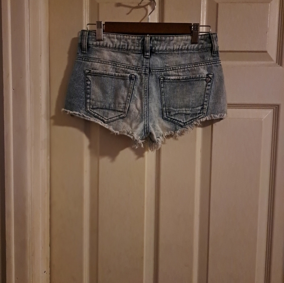 Kendall and Kylie distressed Jeans size 3 5/$25 - Picture 5 of 8